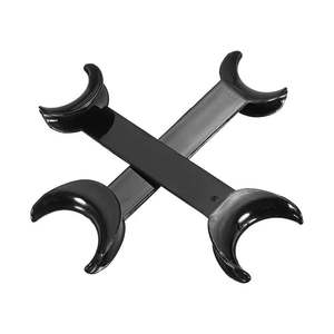 Retractores Bucales Dentales Manuales Negros, Hechos de Metal, Plástico y Acero (Par) - Product Image 1