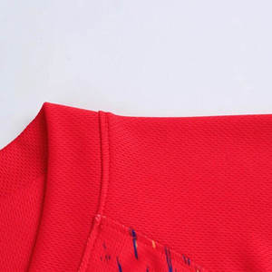 Conjunto de uniforme de fútbol Unisex de alta calidad personalizado 2024/25, camiseta de equipo de fútbol de secado rápido, cuello en V, nombre impreso, pantalones cortos al por mayor para - Product Image 3