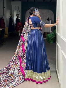 Vêtements de mariage en pur chanderi avec travail de tissage zari, lehenga choli, achat en ligne en Inde, exportateur de mode féminine, fournisseur de Surat - Product Image 6