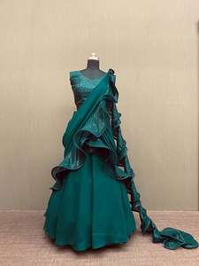 Estilo Boutique Nuevo Fancy Party Wear Faux Georgette Sequence Work y Ruffle Lehenga Saree con blusa a precio mayorista - Product Image 3