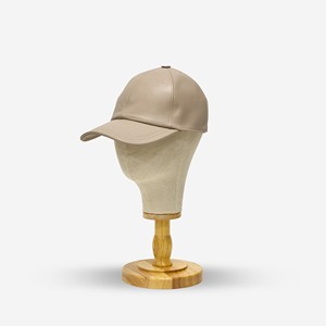 Gorra de béisbol de cuero superior-Nappa suave, tocados de mujer de moda-Perfecto para elevar lujosos trajes casuales con gorra de lujo de estilo - Product Image 1