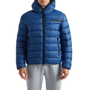 เสื้อแจ็คเก็ตพัฟเฟอร์บุใยสังเคราะห์แบบมีฮู้ดสำหรับผู้ชาย สีดำ คุณภาพพรีเมียม สไตล์ลำลอง สำหรับฤดูหนาว บริการ OEM - Product Image 1