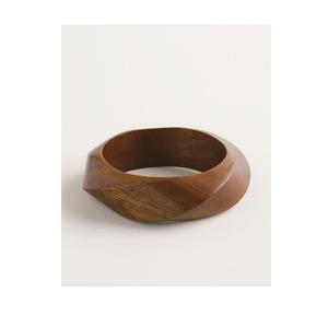 Anillos para Servilletas Ecológicos de Madera Oscura con Cinta Negra a Rayas, Estilo Moderno, Personalizables, para Decoración de Bodas - Product Image 2