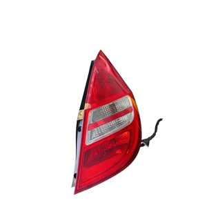 ไฟท้ายขวา HYUNDAI i30 ซีรีส์ 924022L010 (07>11) - Product Image 1