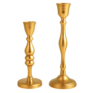 Juego de 2 candelabros de metal dorado de lujo con tallo esculpido y base redonda elegantes candelabros decorativos para eventos de boda - Product Image 1