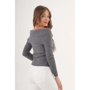 Pull en tricot anthracite pour femme avec col châle, disponible en gros - Product Image 3