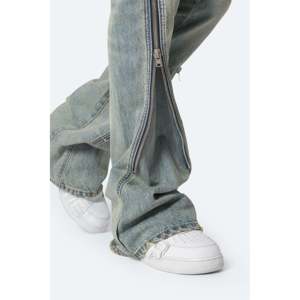 D519 FERMETURE ÉVASÉE DENIM - Product Image 1