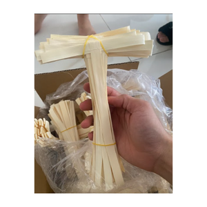 Portavasos Ecológico Hecho a Mano con Jacinto de Agua, Elegante Portavasos de Bambú para Cafetería - Product Image 1