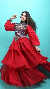 Vestidos coloridos de seda Kuchi para ocasiones especiales Motivos y diseños tradicionales - Product Image 6