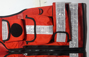 Gilet de sécurité haute visibilité Logo personnalisable fermeture éclair avant maille poches multifonctionnelles vêtements de sécurité réfléchissants Polyester LED Flash - Product Image 2