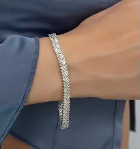 Pulsera de tenis con corte de Baguette de oro blanco de 14 quilates, joyería elegante para ocasiones especiales, pulseras de moissanita - Product Image 1