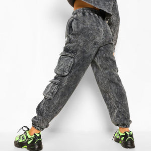 Ensemble de survêtement pour femmes personnalisé délavé à l'acide fabricant de survêtement écologique grande taille à capuche Cargo Joggers 2 pièces pour femmes - Product Image 5