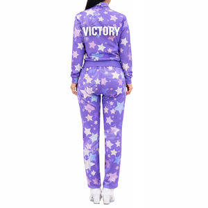 Ensemble de survêtement pour femmes personnalisé en gros, imprimé étoiles violettes, veste zippée avec inscription Victory et pantalon de survêtement assorti - Product Image 4