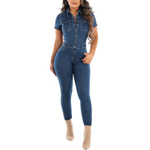 Tailleur-pantalon en denim structuré pour femmes conçu pour être confortable avec une finition ajustée et nette avec des coutures minimales Costumes en denim pour femmes - Product Image 4