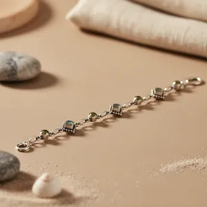 Bracelet en argent 925 à perles tendance pour femmes, bijoux à porter au quotidien avec pierre de péridot - Product Image 2