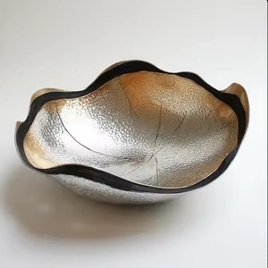 Bol en bois moderne avec poignées en métal en forme de cerf, bois naturel et métal, vaisselle de cuisine, bol pour fruits secs, dattes, forme ronde, dessus de table - Product Image 5