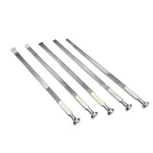 Osteótomos quirúrgicos ortopédicos veterinarios diseñados para cortar y dar forma a huesos precisos en cirugías de animales auto duradero - Product Image 2