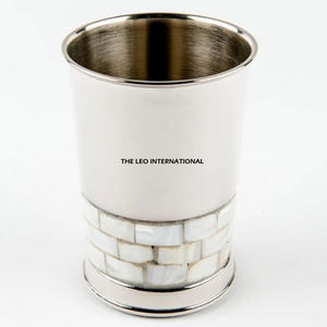 Porte-brosse durable et unique en acier inoxydable, métal et matériel de vadrouille, forme ronde, support de brosse poli brillant - Product Image 1