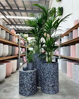 Maceta de cerámica de color blanco de Vietnam, precio barato, venta al por mayor, hecha en tamaño personalizado