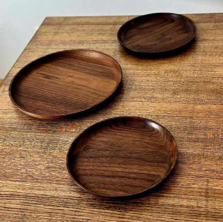 Home Serving Handmade Restaurant Eco Friendly Round Acacia Wood Food Snack Canape Wooden Plate for Steak Dessert Cake