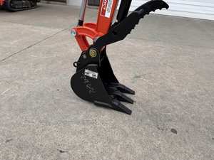 Miniexcavadora Kubota U17 2026: Potencia Ultracompacta con Eficiencia de Giro de Cola Cero - Product Image 5