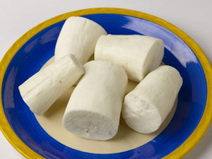 Yuca congelada IQF fresca de alta calidad, yuca pelada congelada entera para consumo humano, precio barato de Vietnam - Product Image 2