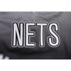 Pantalones cortos de baloncesto de malla degradada retro para hombre al por mayor negro/gris poliéster sólido estilo de calle cierre con cordón hecho en Pakistán - Product Image 5