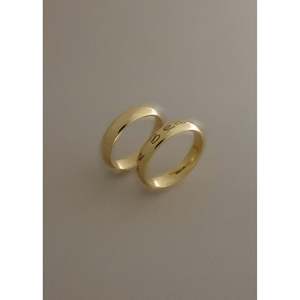 Bague Confort en Or Massif 14 carats avec Gravure de 1,5 mm, Motif Manuscrit Héritage, pour Usage Quotidien Unisexe - Product Image 2