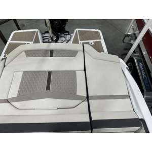 เก้าอี้ลอยน้ำ Monterey 215SS รุ่นปี 2024 ผลิตภัณฑ์พรีเมียมสำหรับกิจกรรมทางน้ำ - Product Image 1