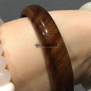 Bracelets en bois de créateur pour femmes Vente en gros Accessoires de mode Exportateur par Tradebyd - Product Image 4