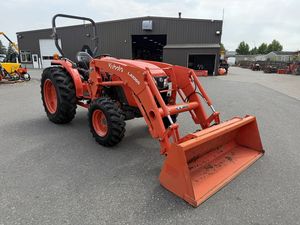 Tractor Kubota MX5400HST Usado de 85 Caballos de Fuerza con Cargador Frontal Diseñado para Agricultura y Desbroce de Terrenos, Compre a Precio de Mayoreo - Product Image 1
