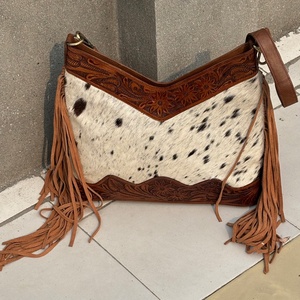 Sac à franges en cuir métallisé fait main tendance personnalisé, sac à main unique de haute qualité pour femmes, sacs à pierres dissimulés à la mode, revente - Product Image 1