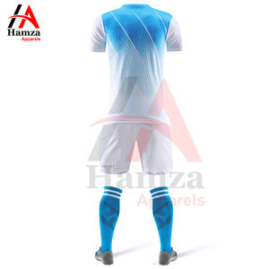 Uniforme de fútbol personalizado Color azul y blanco cuello redondo 100% tela de poliéster 180 GSM Material ropa deportiva uniforme de fútbol - Product Image 2