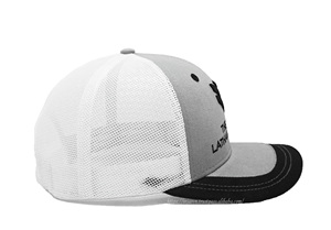 หมวกแก๊ปทรูเกอร์ตาข่ายสีขาว6แผงปักโลโก้ออกแบบได้ตามต้องการสำหรับ2D 3D เครื่องแต่งกายที่ใส่ได้ทุกวันสำหรับผู้ใหญ่ผลิตในเวียดนาม - Product Image 3