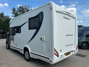 Autocaravana de Lujo Todoterreno, Camioneta RV con Una Habitación, Techo Ajustable, Furgoneta Convertida en Venta - Product Image 4
