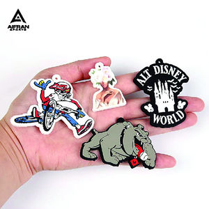 Porte-clés en PVC personnalisé AIFRAN avec logo, porte-clés en caoutchouc souple 3D, porte-clés personnalisé de dessin animé d'anime, cadeau en gros - Product Image 4