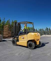 Chariot élévateur électrique d'extérieur Caterpillar 2EPC5000 5000 Lbs - Product Image 3