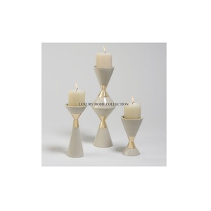 Juego de 4 candelabros de iluminación de Color blanco de Metal para decoración de mesa, diseño maravilloso, candelabro único de venta superior - Product Image 1