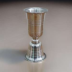 Meilleures ventes Tall Brushed Lines Cocktail Jigger en acier inoxydable pour outils de barman 25 ml \ 50 ml au prix le plus bas disponible - Product Image 1