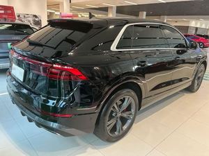 Auto Usado con Bajo Kilometraje, <span class=keywords><strong>Audi</strong></span> Q8 SUV 2026, Autos Usados Listos para Enviar - Product Image 1