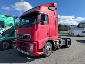 Camión Tractor Volvo FH12 Usado del 2004 / 420hp, Transmisión Automática, Diésel, Tracción 4x2, Asientos con Suspensión Neumática, Emisión Euro 3 - Product Image 6