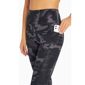 Mallas deportivas de cintura alta con logotipo personalizado, pantalones de entrenamiento de secado rápido de talla grande XL, ajuste de compresión de rendimiento mejorado con logotipo personalizado - Product Image 3