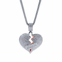 Pendentif Hip Hop Cœur Brisé Entièrement Sertie de Moissanite VVS Taille Brillant, Unisexe, Plaqué Or et Platine, Argent Sterling, Plusieurs Couleurs