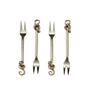 Fourchette à fruits en laiton de meilleure qualité avec design noué Coffret cadeau de Noël en acier miroir Décoration de mariage Fourchette de restaurant - Product Image 1