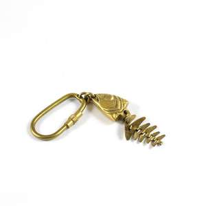 Llavero náutico de latón Diseño de calavera de pez Regalo coleccionable marítimo vintage - Product Image 4