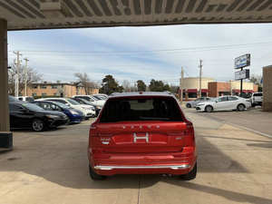 V*olvo XC60 B5 Plus 2023 d'occasion en bon état, thème lumineux - Product Image 6