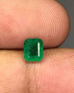 rich <b>green</b> NATURAL EMERALD OCTAGON CUT.BEAUTIFUL EMERALD FOR <b>JEWELLERY</b>. - Product Image 2