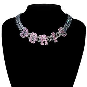 Pendentif en diamant Moissanite avec chaîne cubaine bling breloque en or massif - Product Image 4