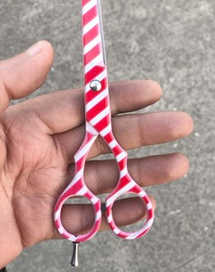 Tijera de peluquero de alta calidad, tijeras afiladas de acero inoxidable con revestimiento de Color, impresión con logotipo - Product Image 6