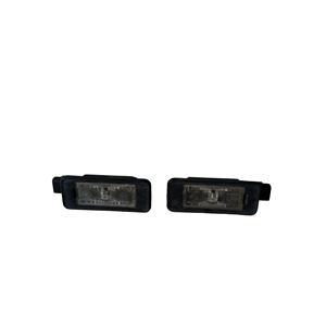 Luz de Matrícula para CITROEN C4 Cactus (14>18) 9682403680 HM01 - Product Image 1